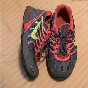 Women’s Nike max air size 12.